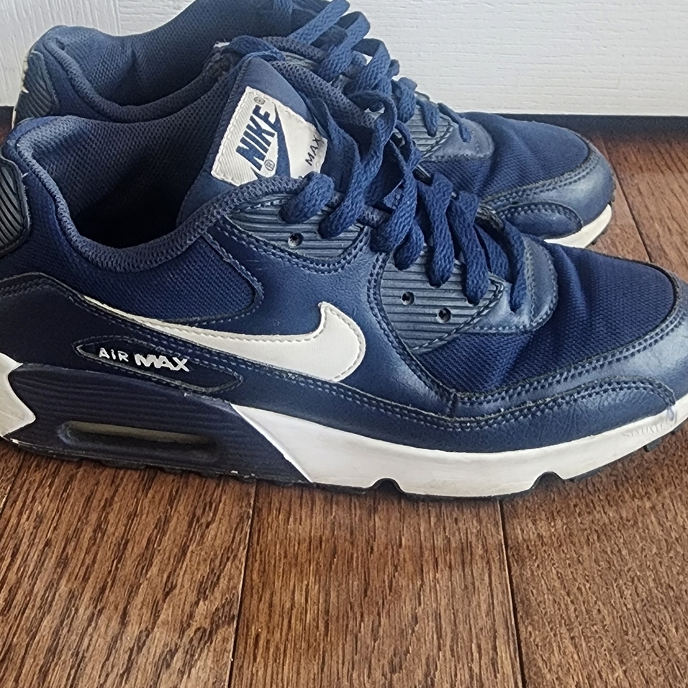 Nike shoes